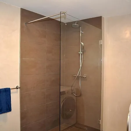 Minchueletta 2 דירה *